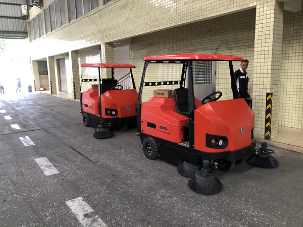 石材廠適合用哪種類型的掃地機