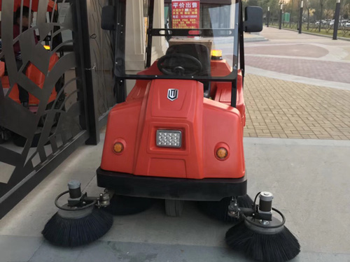 掃地機(jī)怎樣進(jìn)行選擇