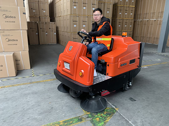 電動(dòng)清掃車什么品牌質(zhì)量好