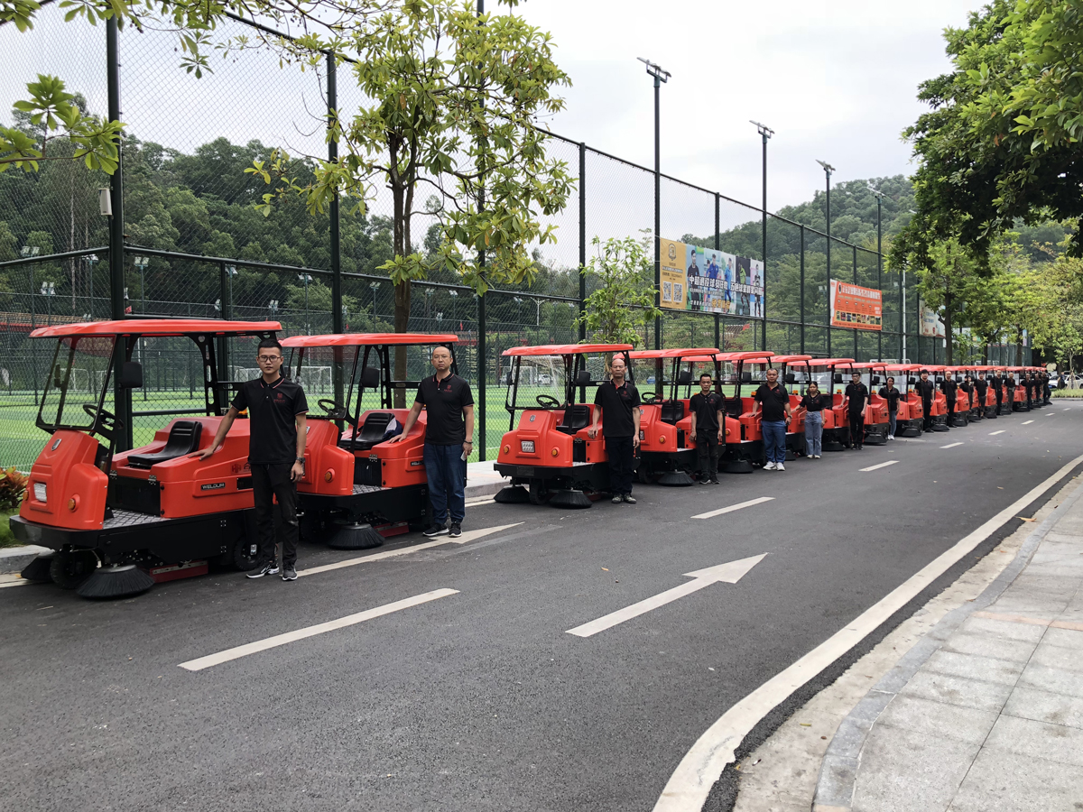 電動掃地車
