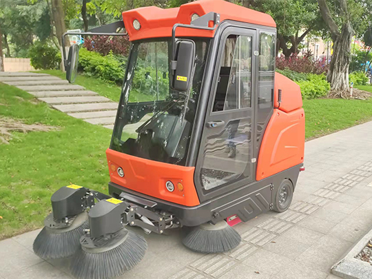 電動(dòng)掃地車(chē)
